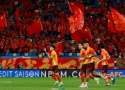 九游娱乐官方-中国足球顶级联赛场上球队实力对决，胜负悬念引人注目的简单介绍